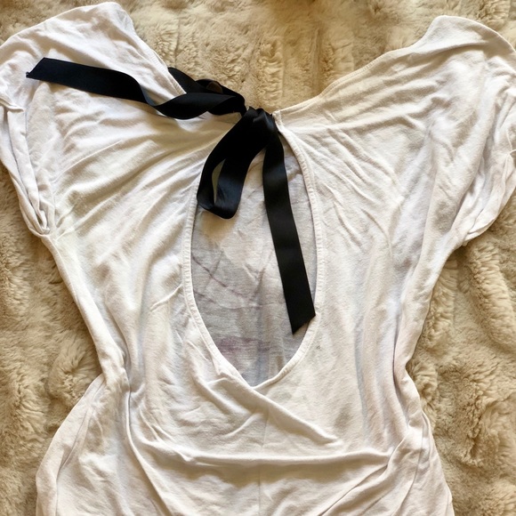 Gorgeous floral Guess shirt with bow - Picture 4 of 7